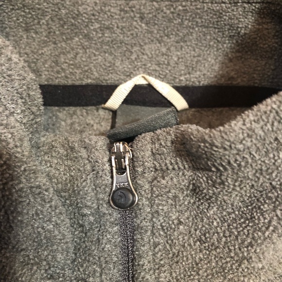 The North Face Grey Fleece Half Zip Pullover - Picture 11 of 13